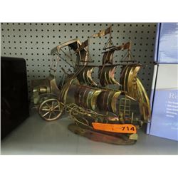 2 Metal sculptures