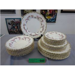 Royal Albert "Dimity Rose" dinner service for 8