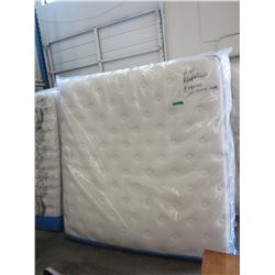 NEW - King size Kingsdown mattress