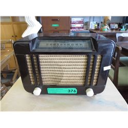 Vintage Deforest Bakelite mantle radio