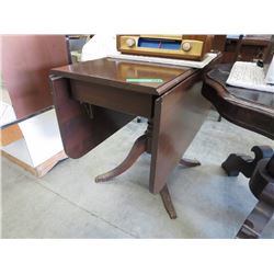 Duncan Phyfe drop leaf table