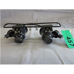 New illuminated jeweler's glasses