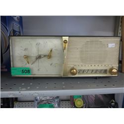 Vintage Westinghouse table clock/radio