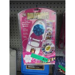 3 New Hollywood Nails nail art kits
