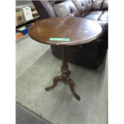 Round  wood accent table