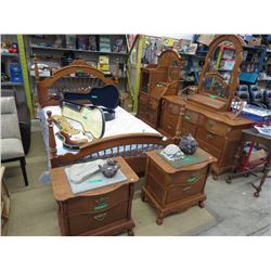Solid Wood - 5 Piece Lexington Bedroom Suite