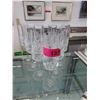 Image 1 : 10 Pinwheel crystal champagne flutes