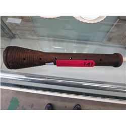 Genuine spinning / weaving bobbin