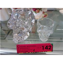 2 Clear glass skulls - 1 Crystal Head Vodka