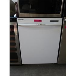 White Samsung dishwasher - store return
