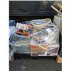 Image 1 : Skid of assorted household goods & electronics