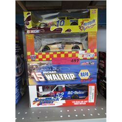 4 x 1:24 scale model stock cars