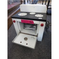 Vintage children's electric oven - Danby