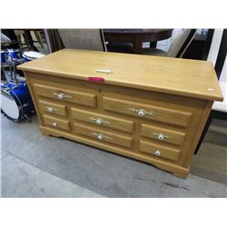 Cedar lined hope chest with key