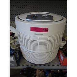 Large Honeywell air purifier - used