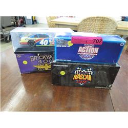 4  x 1:24 Scale race vehicles