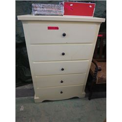 Wood 5-drawer dresser