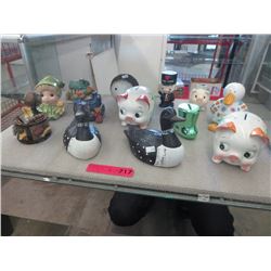 13 Collectible Piggy Banks