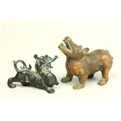 2 Chinese bronze animals