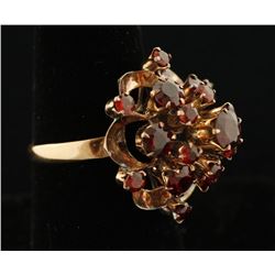 Vintage 14K Garnet Ring.