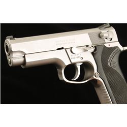 S&W Mdl 4006 Cal. 40 S&W SN:TFE8841