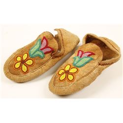 Native American Unlined Leather Beaded Moccasins