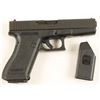 Image 2 : Glock 17 Cal; 9x19 SN; ADC018