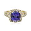 Image 3 : 14KT Yellow Gold 3.71ct Tanzanite and Diamond Ring