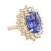 Image 2 : 14KT Yellow Gold 8.91ct Tanzanite and Diamond Ring