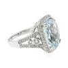 Image 7 : 14KT White Gold 7.27ct Aquamarine and Diamond Ring