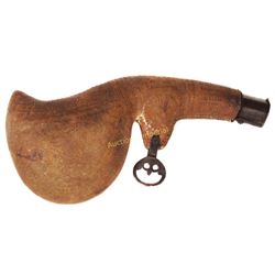 A PERSIAN BARUTDAN POWDERHORN