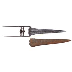 AN INDIAN KATAR DAGGER