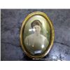 Image 1 : GUILDED FRAMED OVAL PORTRAIT