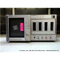 TEKTRONIX CSA 803A COMMUNICATION SIGNAL ANALYZER (print sequence:) 1500093