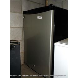 GENERAL HOUSEHOLD REFRIGERATOR