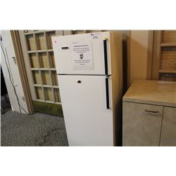 WESTINGHOUSE FRIDGE/FREEZER COMBO