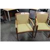 Image 2 : GOLD PATTERNED CHERRY FRAMED RECEPTION CHAIR