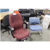Image 1 : LARGE LOT OF APPROX. 20 MISC. OFFICE CHAIRS, DESK AND TABLE