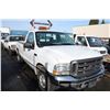 Image 2 : 2004 FORD F-250, XL SUPER DUTY, 2DR PU, GASOLINE, WHITE, VIN # 1FTNF20L74ED97676