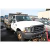Image 2 : 2003 FORD F-550 XL SUPER DUTY, 2DR DUMP, WHITE, VIN # 1FDAF57P03EB96673