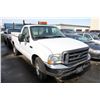 Image 2 : 2004 FORD F-250, XL SUPER DUTY, 2 DR PU, WHITE, VIN # 1FTNF20L34EB53023