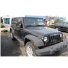 Image 2 : 2010 JEEP  WRANGLER UNLIMITED VIN 1J4BA3H16AL159992**tow away - engine problems**