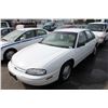 Image 1 : 1999 CHEVROLET LUMINA LS, 4DR SEDAN, WHITE, VIN # 2G1WL52M7X9284153