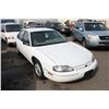 Image 2 : 1999 CHEVROLET LUMINA LS, 4DR SEDAN, WHITE, VIN # 2G1WL52M7X9284153