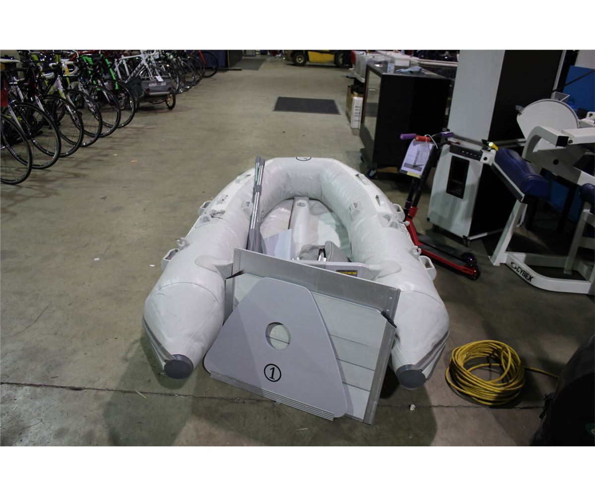 TITAN MODEL CS-230AL 3 PERSON INFLATABLE SOFT BOTTOM BOAT