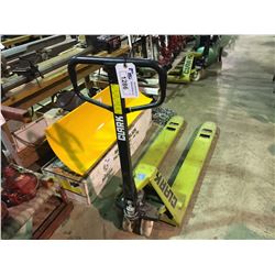 GREEN CLARK PALLET JACK