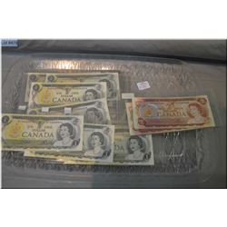 Selection of collectible Canadian bills including seventeen one dollars dated 1973 and two 1974 two 