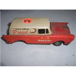 VINTAGE *RARE* CAR TIN TOY STAMPED *JAPAN* LOGOS ARE A & B BAKERY-OVEN FRESH BREAD!!