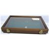 Image 2 : LOCKABLE PISTOL DISPLAY CASE