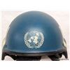 Image 2 : UN HELMET